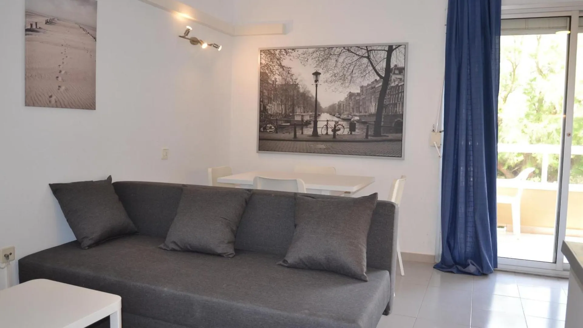 Estartit - 4 Pers, 30 M2, 2/1 - Es-323-45 Lejlighed L'Estartit